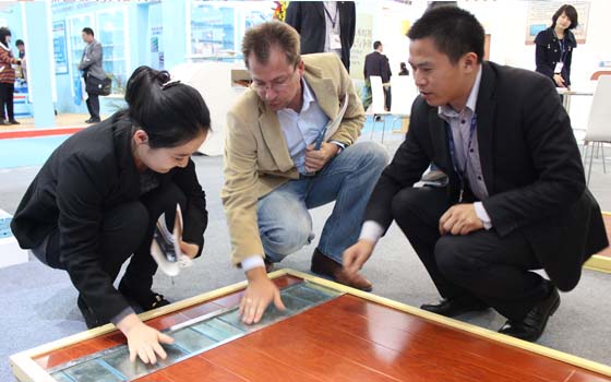 安邦集團參加中國（北京）國際供熱通風空調、衛(wèi)生潔具及城建設備與技術展會現(xiàn)場(圖5)