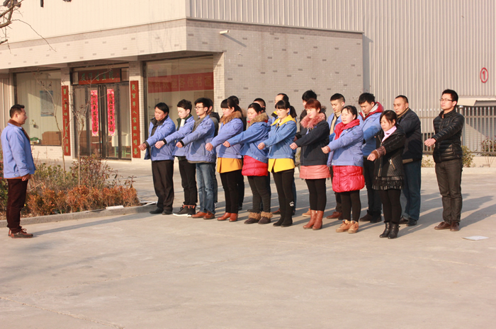 安邦集團(tuán)員工晨操軍訓(xùn)活動(dòng)(圖2) 安邦集團(tuán)員工晨操軍訓(xùn)活動(dòng)(圖2)